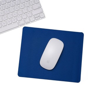 Mouse Pad - Ref. 1812 Mouse pad retangular de tecido, parte inferior emborrachada para evitar deslizamento. Tamanho aproximado: 18 cm x 22 cm Impressão UV   